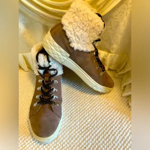 MARC FISHER SNEAKERS/HIKING BOOTS