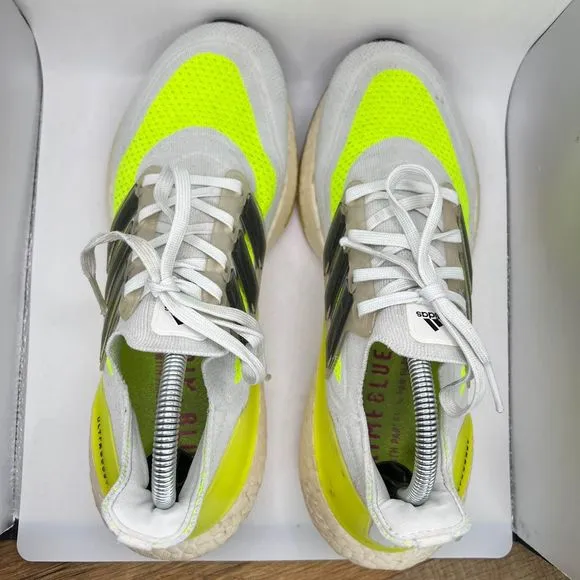 Men’s Adidas Ultraboost 21 Running Shoes Size 8