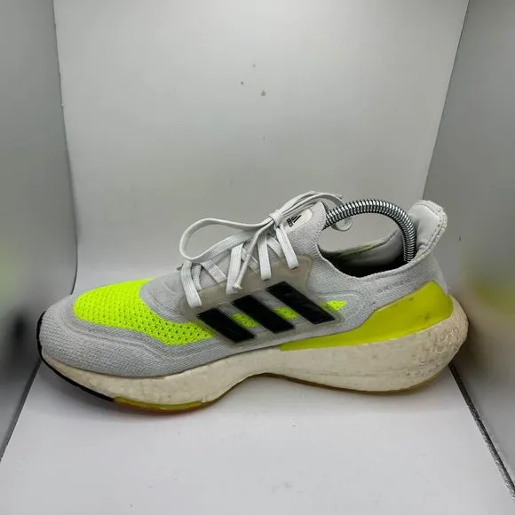 Men’s Adidas Ultraboost 21 Running Shoes Size 8