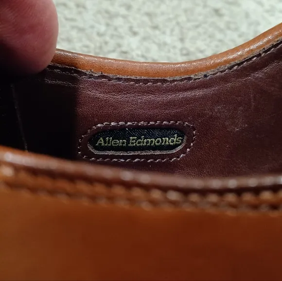 Men's Allen Edmonds Road Warrior leather dress shoes D 1604 Size 9.5