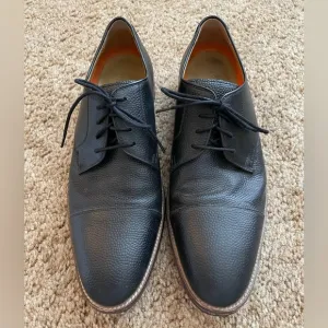 Mens black pebble leather Cole Haan waterproof dress shoes - great condition!