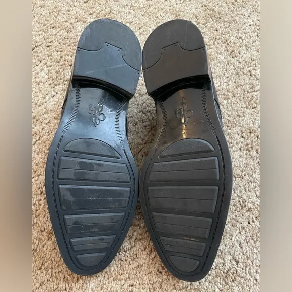 Mens black pebble leather Cole Haan waterproof dress shoes - great condition!