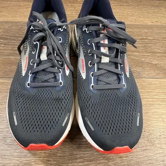 Men's Brooks Adrenaline 22