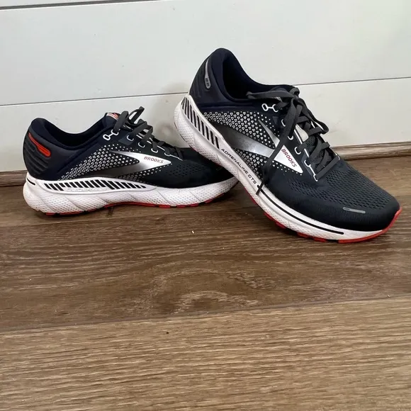 Men's Brooks Adrenaline 22