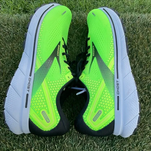 Men’s Brooks Ghost 14 Running shoes sz 11.5