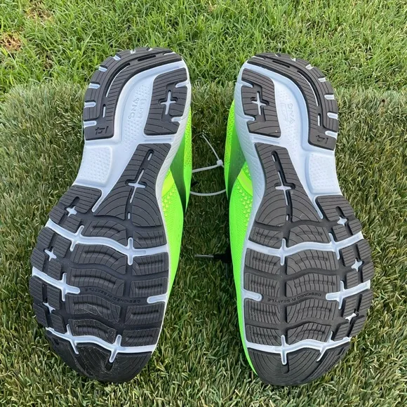 Men’s Brooks Ghost 14 Running shoes sz 11.5