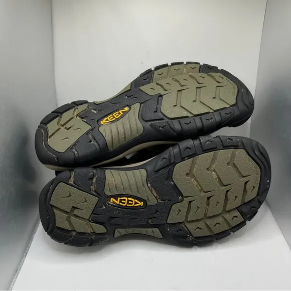 Men’s KEEN Sandals Size 7