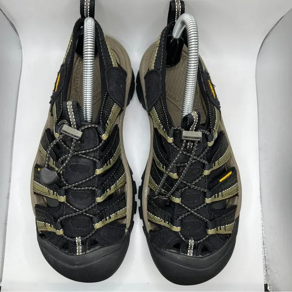 Men’s KEEN Sandals Size 7