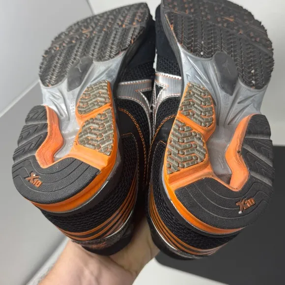 Mens Mizuno Running Shoes 11 - Wave Ronin 3