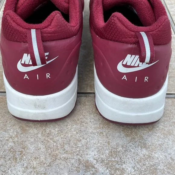 Mens Nike Air Max Motion LW SE In Team Red Running Shoes - Size 13