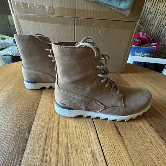 Men’s Sorel Lace-Up Boots waterproof