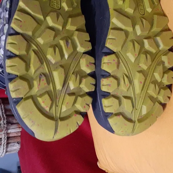 MERREL WATERPROOF BOOTS