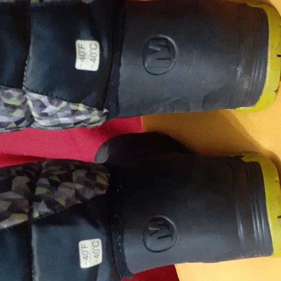 MERREL WATERPROOF BOOTS