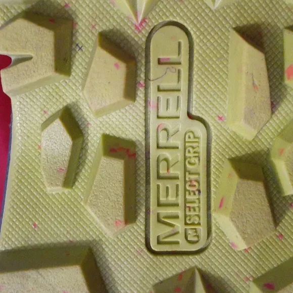 MERREL WATERPROOF BOOTS