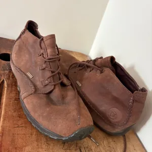 Merrell Brown Leather Waterproof Lace-up Chukka Boots men's sz 11.5 preworn