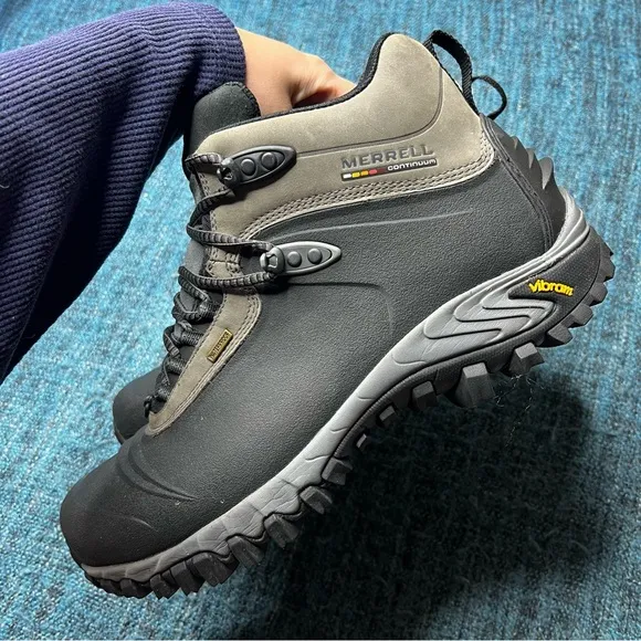 Merrell Thermo 6 Waterproof Hiking Boots Insulated in Black Grey Vibram Soles