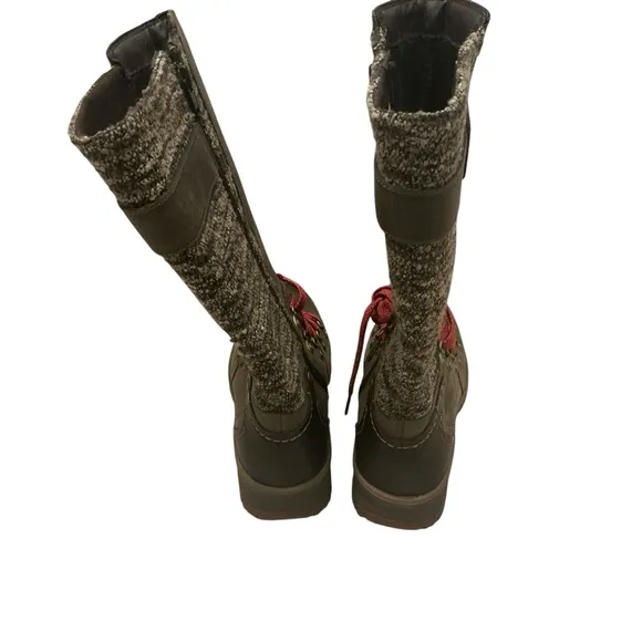 Merrell women’s Sz 6 tall boots “Bungee cord” leather waterproof New