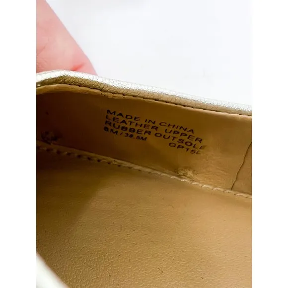 Michael Kors Gold Round Toe Pump Heels EUC Size 8