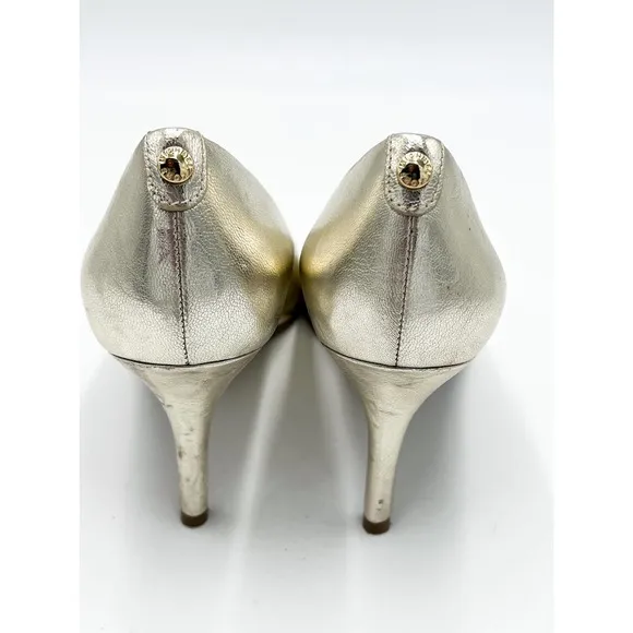 Michael Kors Gold Round Toe Pump Heels EUC Size 8