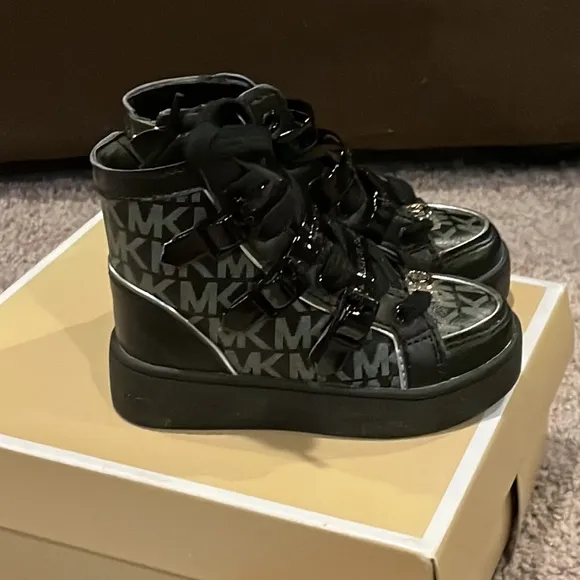 Michael Kors Ivy Vin shoes sneakers new black grey TD Toddlers Girls Size 6