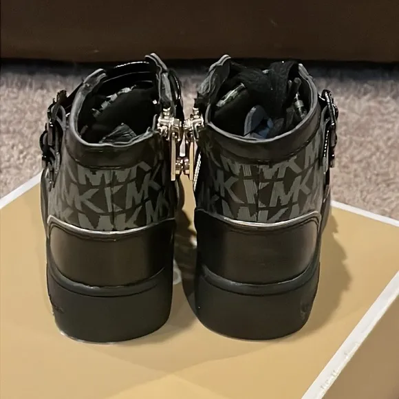 Michael Kors Ivy Vin shoes sneakers new black grey TD Toddlers Girls Size 6