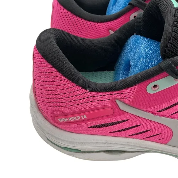 Mizuno Women’s running shoes size 8.5