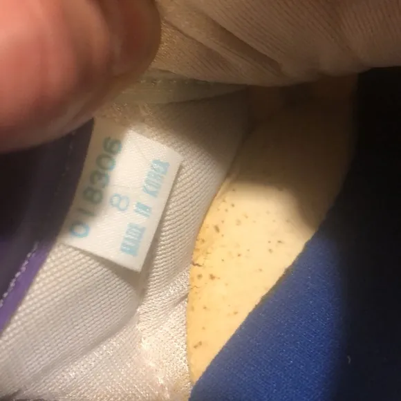 Never worn 1970’s vintage Converse running shoes.