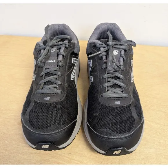 New Balance 1540v3‎ Men Running Shoes Stability Cushion Sneakers Black 8 Wide 2E