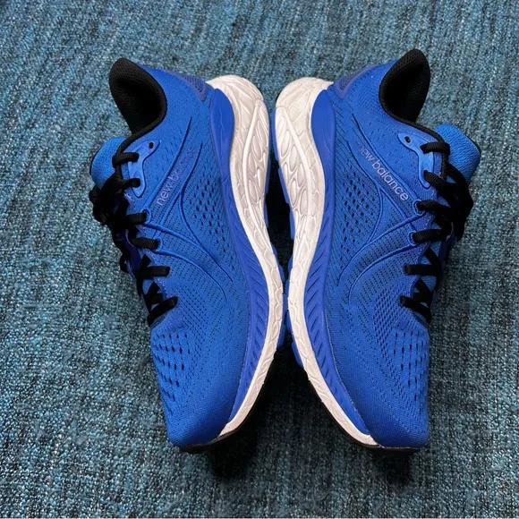 New Balance 860v13 Running Shoes in Cobalt Blue Black