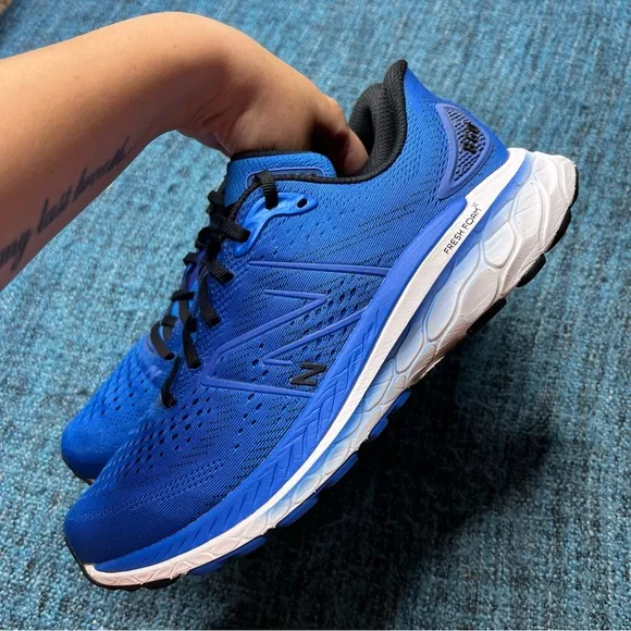 New Balance 860v13 Running Shoes in Cobalt Blue Black