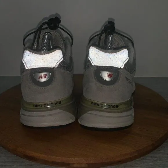 New Balance 990v4 Men’s Size 8 USA Womens 9.5 Grey White M990GL4 Silver Shoes