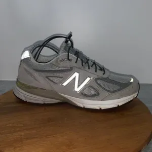 New Balance 990v4 Men’s Size 8 USA Womens 9.5 Grey White M990GL4 Silver Shoes