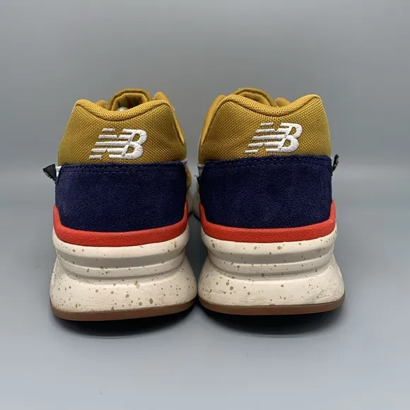 New Balance 997H Pigment Sulfer Yellow Running Shoes CM997HLL Men's Sz 12D