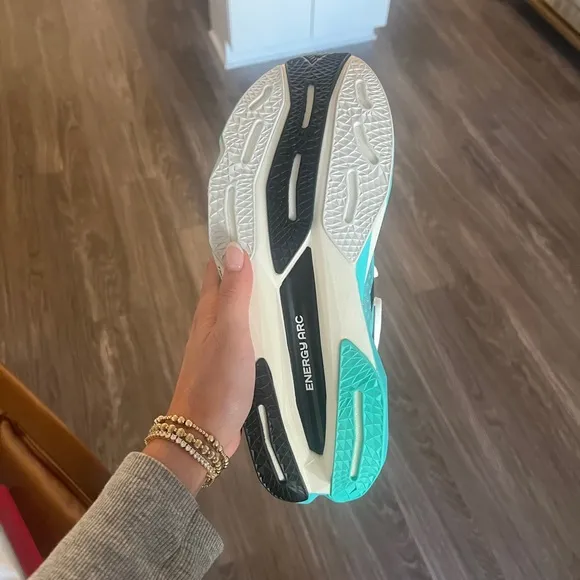 New Balance Aqua and Black Athletic Shoes