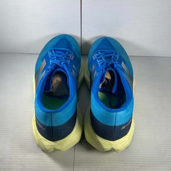 New Balance FuelCell Rebel V4