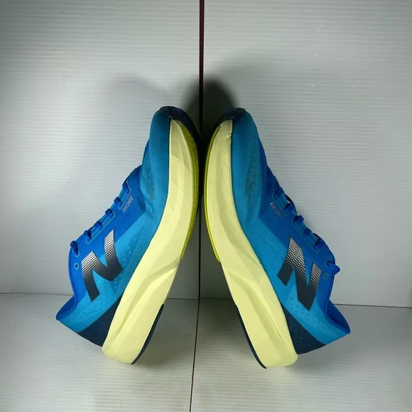 New Balance FuelCell Rebel V4