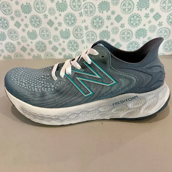 New Balance men’s  Size 9 Running Shoes Sneaker Fresh Foam 1080G11 green White