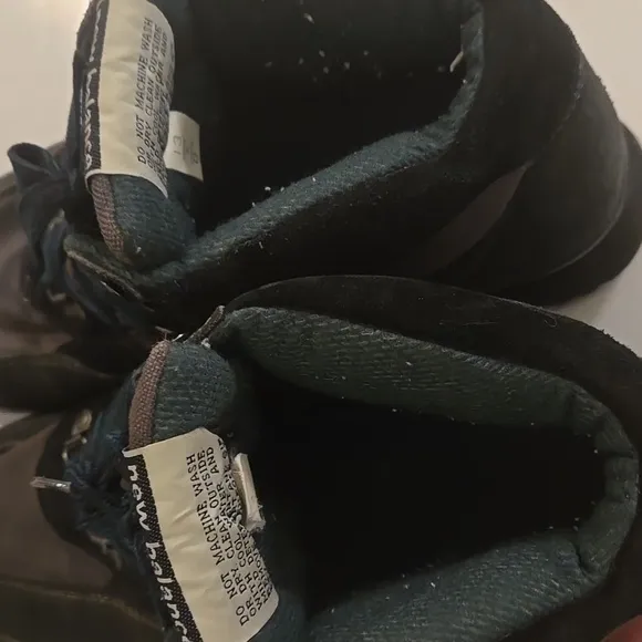 New Balance Men's vintage 1990s green hiking boots
