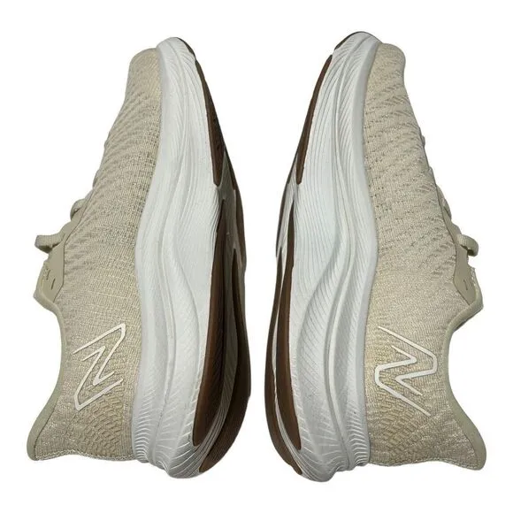 New Balance Sneakers Women Sz 9 D Wide FuellCell Propel Beige Running Shoes