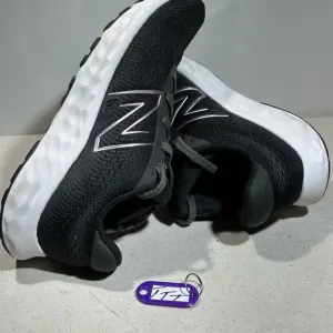 New Balance Unisex FF 520 V8 W520LB8 Black Running Shoes Sneakers Sz M 5.5 W7