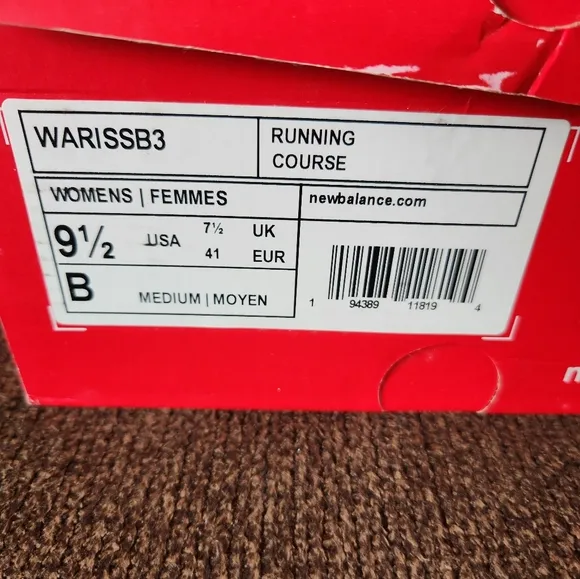 New Balance Womens Running Sneakers Size 9.5B NEW Black White