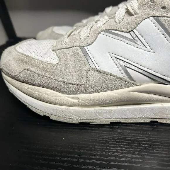 New Balance 57/40 Sneakers Mens Size 10 D White Gray Shoes