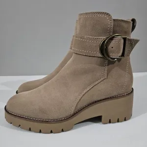 NEW Blondo Dagger Ankle Bootie Waterproof Moto Beige Tan Suede Size 9
