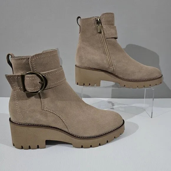 NEW Blondo Dagger Ankle Bootie Waterproof Moto Beige Tan Suede Size 9