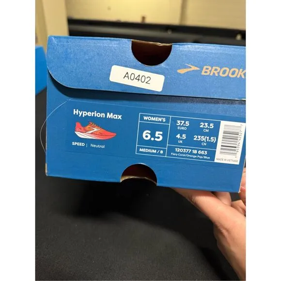 New Brooks Hyperion Max Fiery Coral Orange Pop Blue Running Shoes Sneakers 6.5