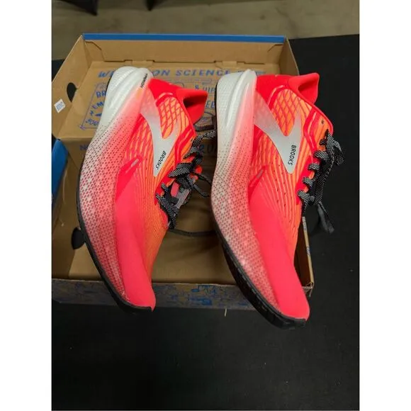 New Brooks Hyperion Max Fiery Coral Orange Pop Blue Running Shoes Sneakers 6.5