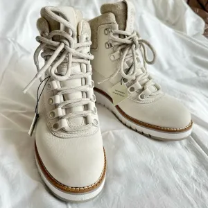 New ColeHaan waterproof boots stone