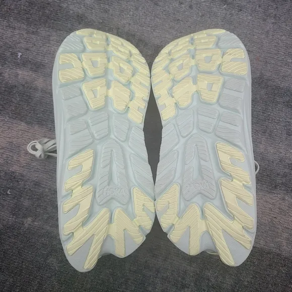 New HOKA ONE ONE® Kawana 2 Running Shoes