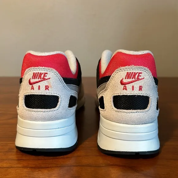 New Mens Nike Air Pegasus ‘89 Swan/Coral Running Shoes FD3598-100 NWOB *Defects*
