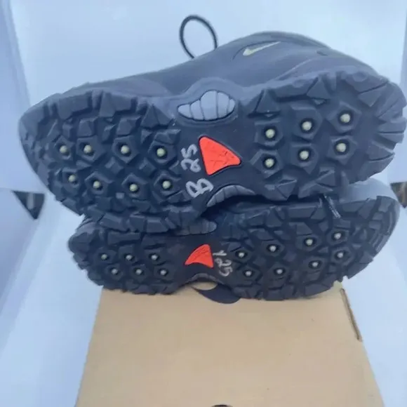 NEW Nike ACG Air Mada Pro Mid Waterproof Shoes Lace-Up Black Khaki-Black Mens 9